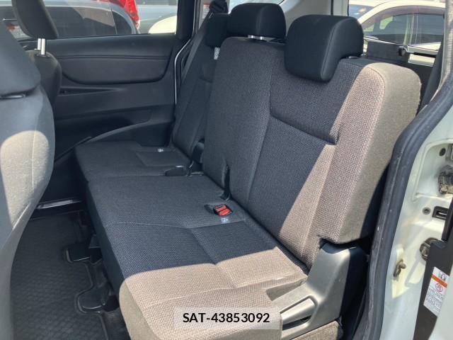 Toyota SIENTA 2019-07 8222792-6