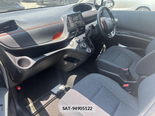 Toyota SIENTA 2017-02 8222797-3