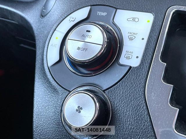 Toyota SIENTA 2018-11 8222867-6