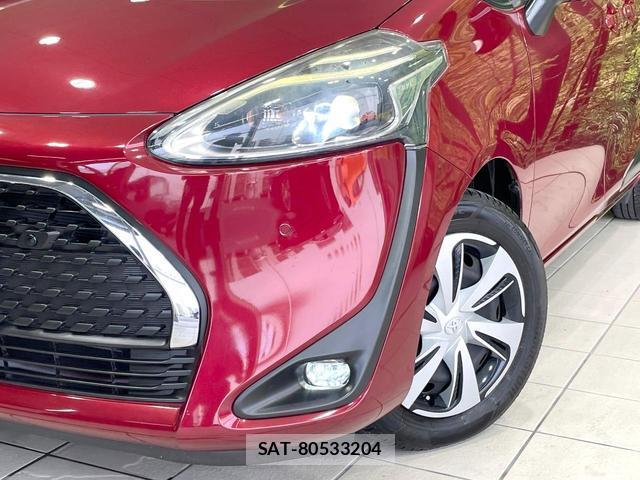 Toyota SIENTA 2018-09 8223273-12