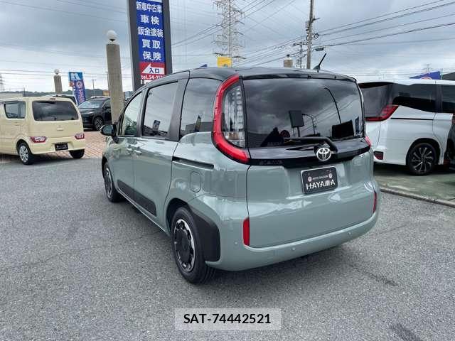 Toyota SIENTA 2026-07 8223306-16