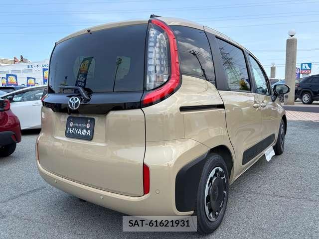 Toyota SIENTA 2026-07 8223307-1