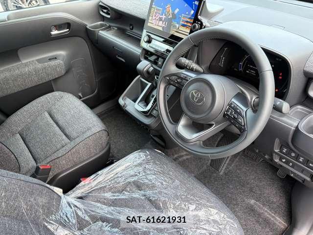 Toyota SIENTA 2026-07 8223307-5