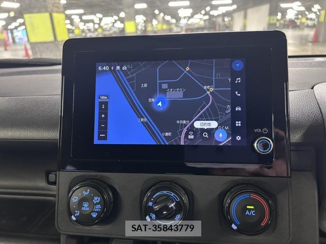 Toyota SIENTA 2024-08 8223666-11