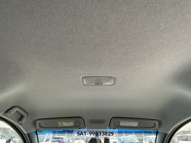 Toyota SIENTA 2014-03 8223913-16