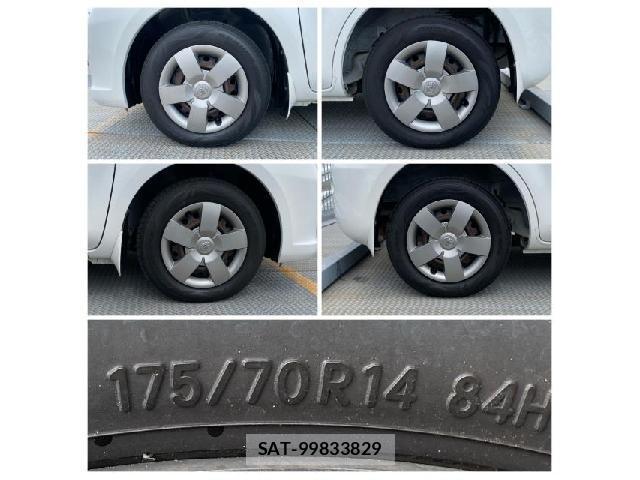 Toyota SIENTA 2014-03 8223913-17