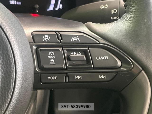 Toyota SIENTA 2023-02 8224229-5