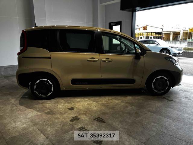 Toyota SIENTA 2025-02 8224248-14