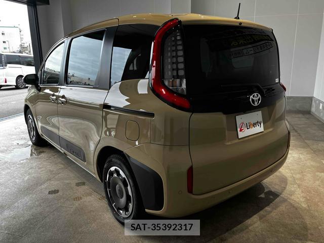Toyota SIENTA 2025-02 8224248-15