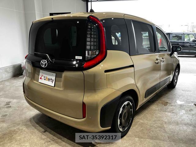Toyota SIENTA 2025-02 8224248-17