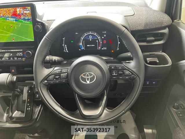 Toyota SIENTA 2025-02 8224248-6