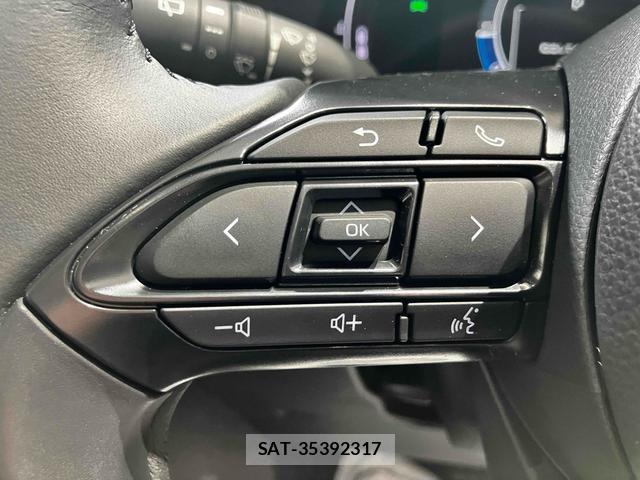 Toyota SIENTA 2025-02 8224248-9