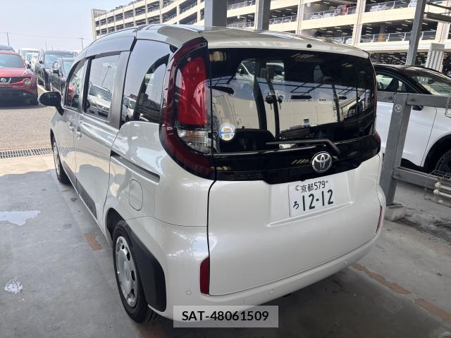 Toyota SIENTA 2024-03 8224475-1