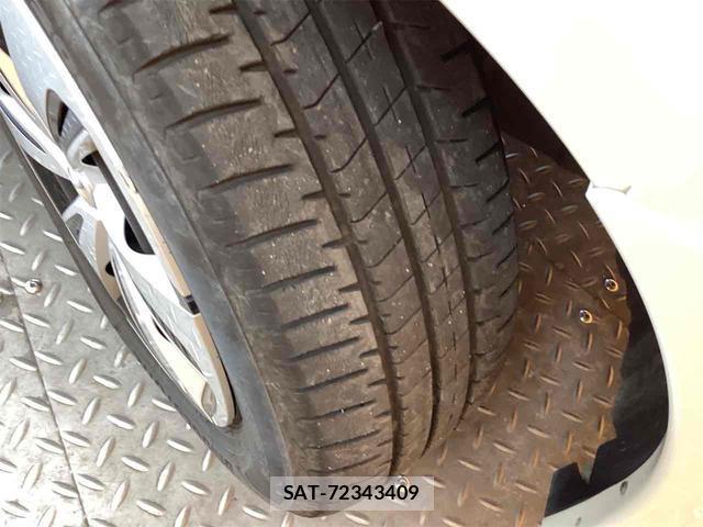 Toyota SIENTA 2019-03 8224565-19