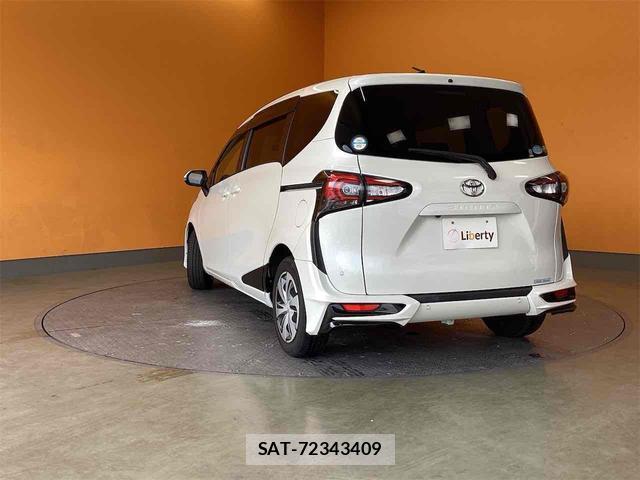 Toyota SIENTA 2019-03 8224565-7