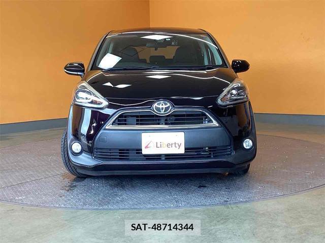 Toyota SIENTA 2018-02 8224567-11