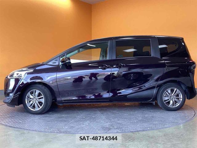 Toyota SIENTA 2018-02 8224567-12