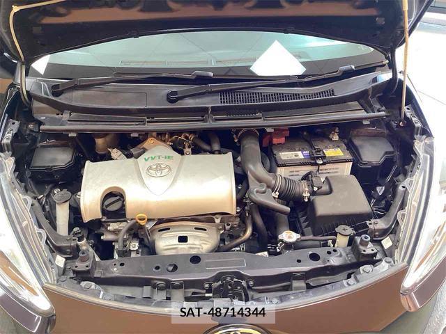 Toyota SIENTA 2018-02 8224567-18