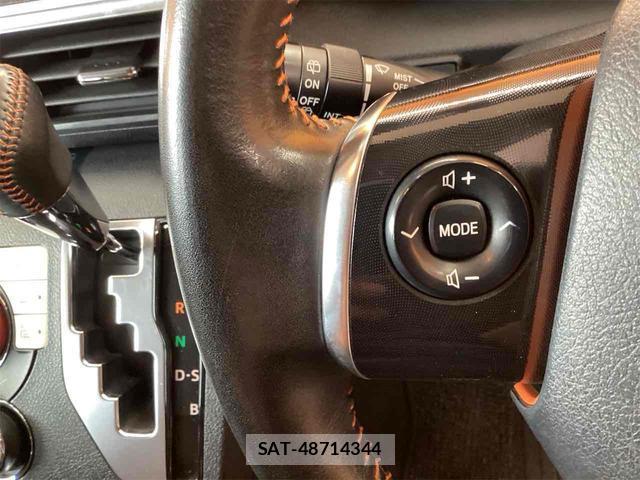 Toyota SIENTA 2018-02 8224567-6