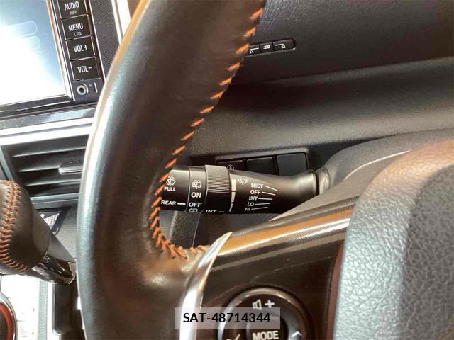 Toyota SIENTA 2018-02 8224567-7
