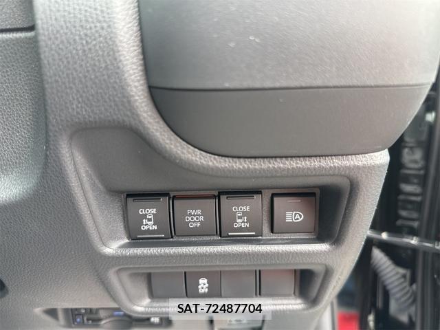 Toyota SIENTA 2025-01 8224585-11