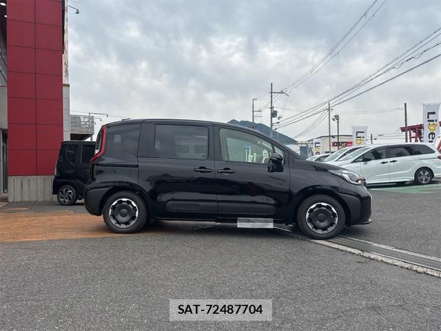 Toyota SIENTA 2025-01 8224585-17