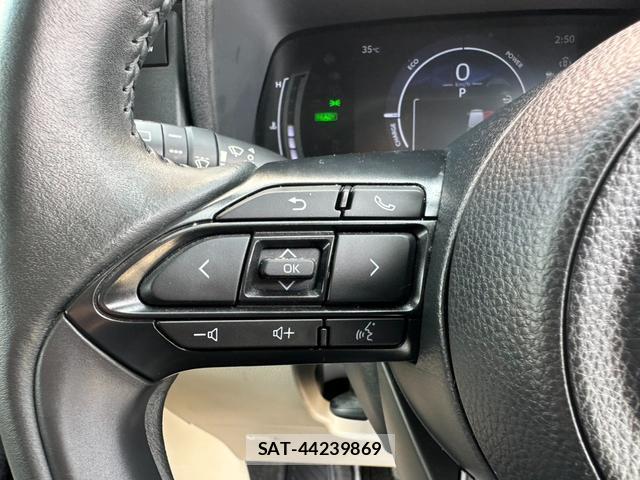 Toyota SIENTA 2023-07 8224647-13