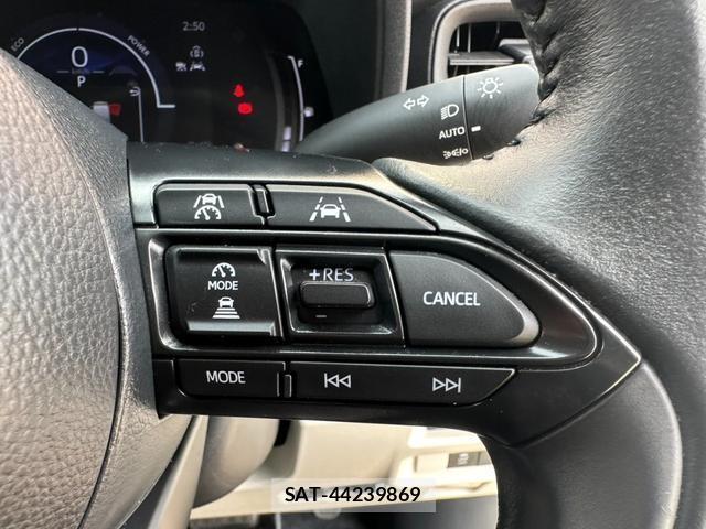 Toyota SIENTA 2023-07 8224647-14