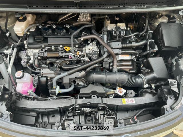 Toyota SIENTA 2023-07 8224647-18