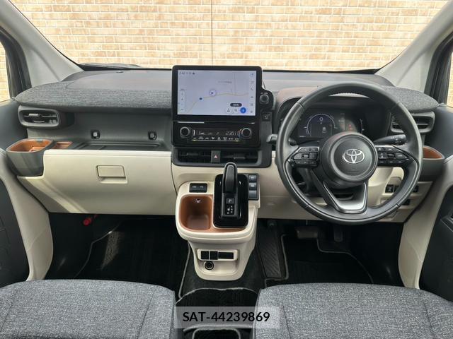 Toyota SIENTA 2023-07 8224647-5