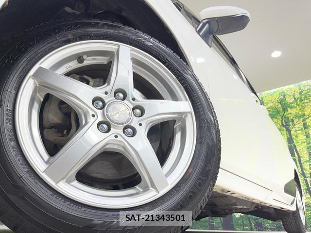 Toyota SIENTA 2015-07 8224713-13