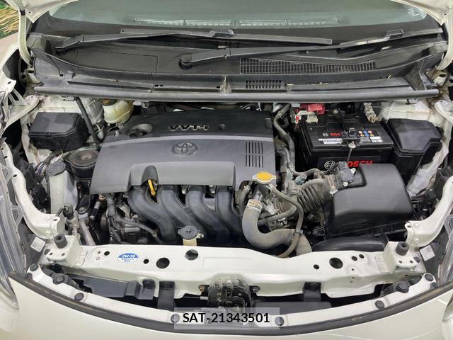 Toyota SIENTA 2015-07 8224713-17