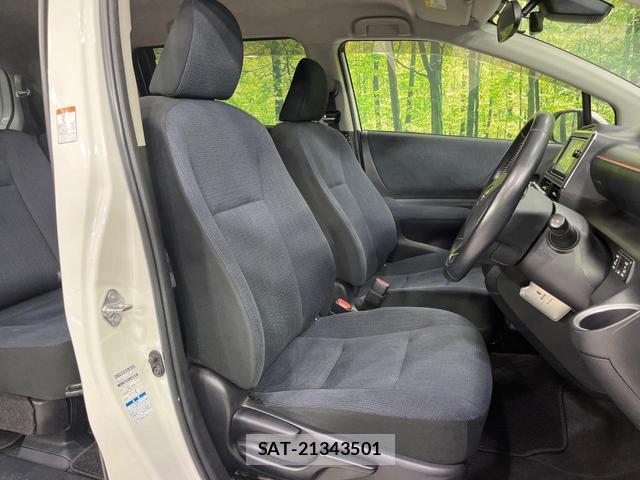 Toyota SIENTA 2015-07 8224713-7