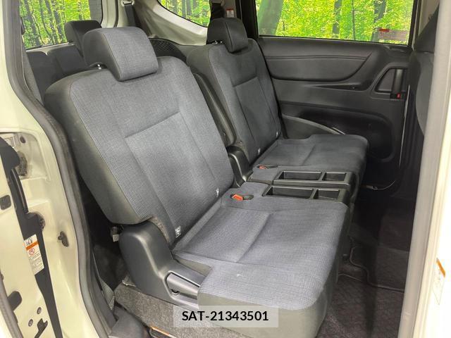 Toyota SIENTA 2015-07 8224713-8