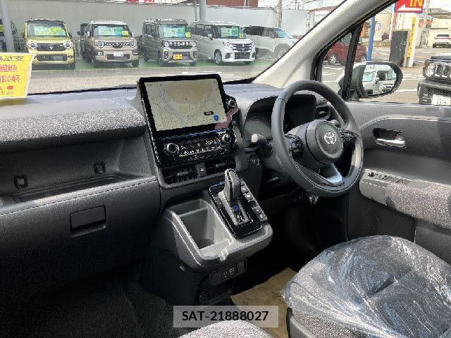 Toyota SIENTA 2026-05 8224812-5