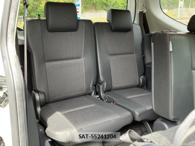 Toyota SIENTA 2017-09 8225061-5