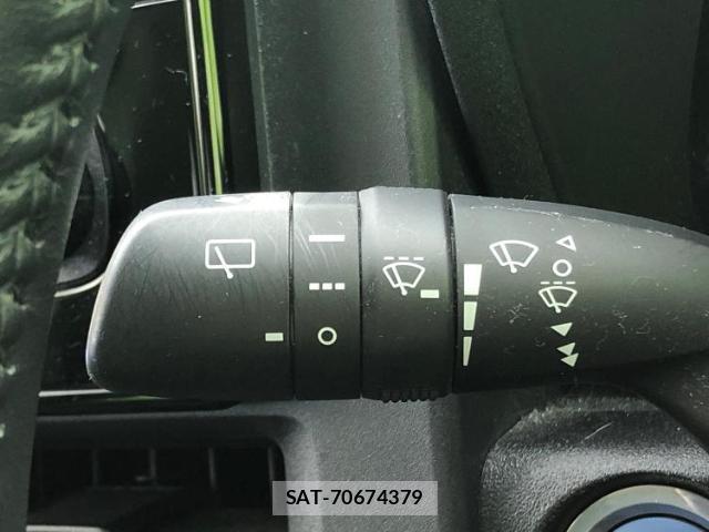 Toyota SIENTA 2023-10 8225093-15