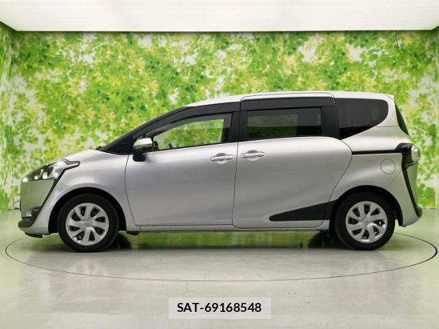 Toyota SIENTA 2017-07 8225168-1