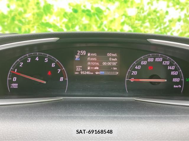 Toyota SIENTA 2017-07 8225168-12