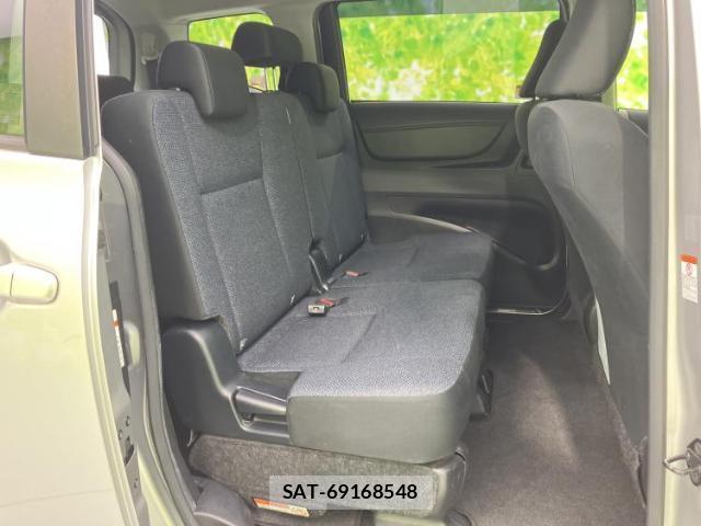 Toyota SIENTA 2017-07 8225168-4