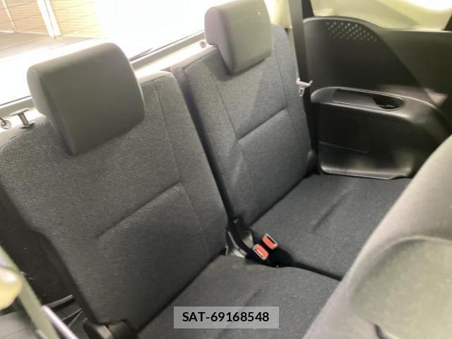 Toyota SIENTA 2017-07 8225168-5