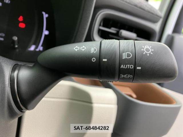 Toyota SIENTA 2024-05 8225338-16