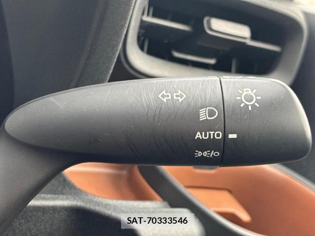 Toyota SIENTA 2024-04 8225383-16