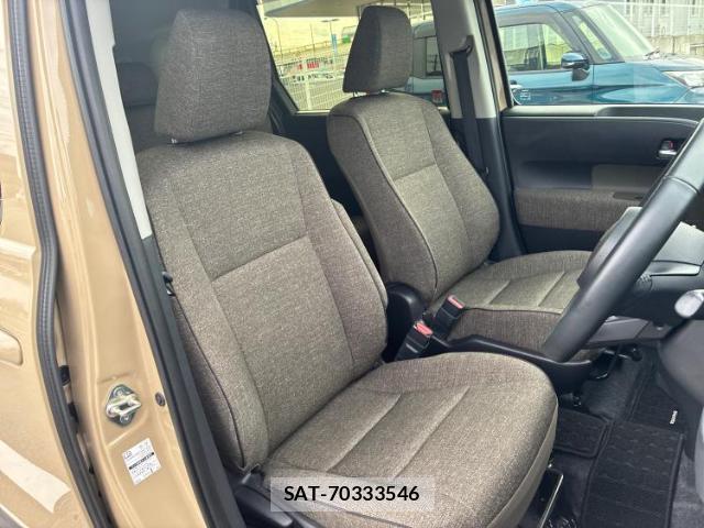Toyota SIENTA 2024-04 8225383-3