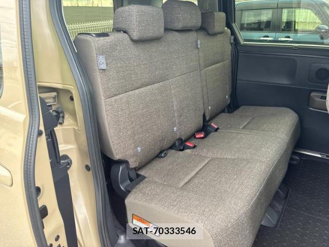 Toyota SIENTA 2024-04 8225383-4