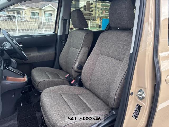 Toyota SIENTA 2024-04 8225383-5
