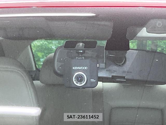 Nissan SKYLINE 2014-07 8219112-3