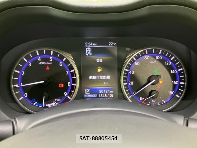 Nissan SKYLINE 2015-12 8220182-13