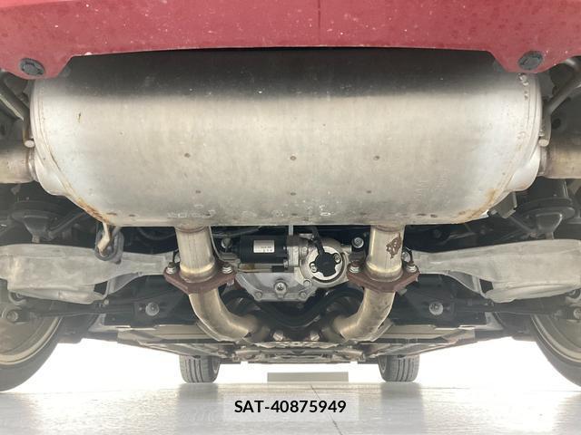 Nissan SKYLINE 2014-11 8220646-11