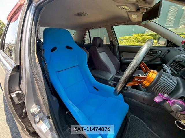 Nissan SKYLINE 2000-01 8221920-6